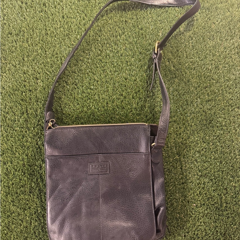 Relic Black Leather Messenger Bag